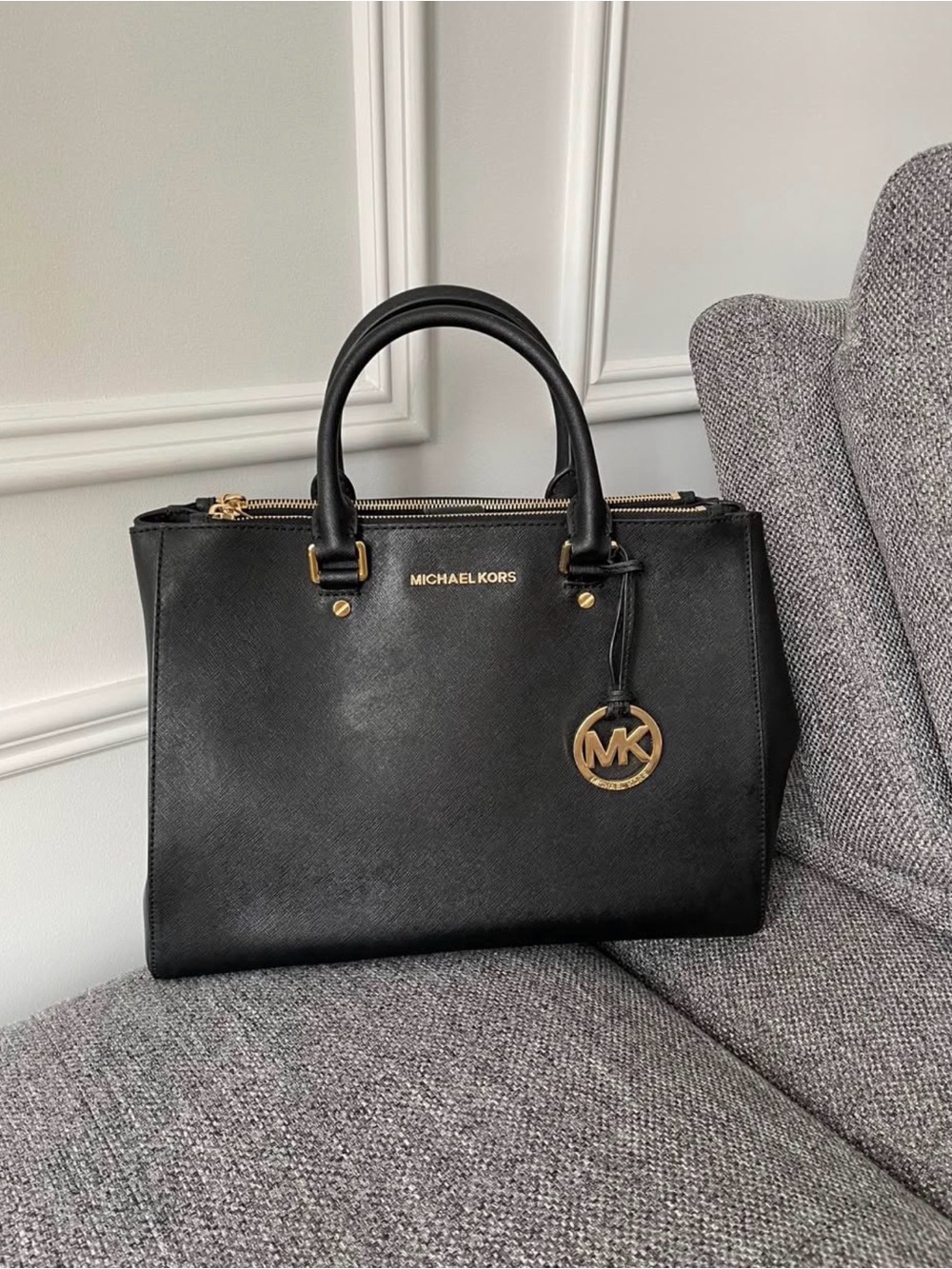 MICHAEL KORS Black Saffiano Leather Tote Bag